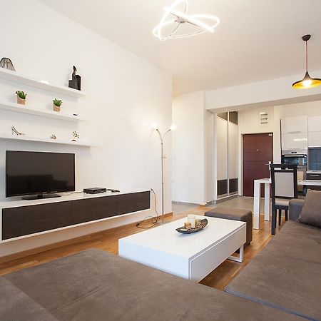 Apartment ǀ City Mall ǀ 1 Bedroom ǀ Wifi 斯科普里 外观 照片